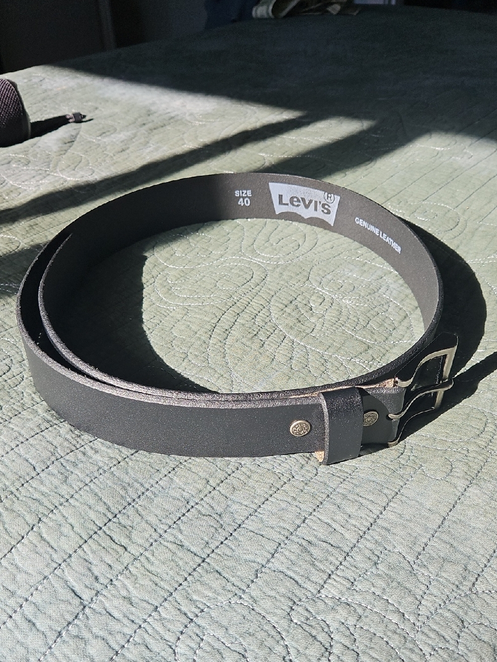 Levi's Black Leather Men’s Belt with Metal Buckle